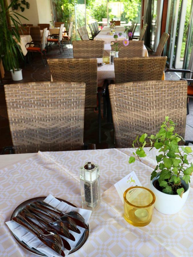 Hotel - Restaurant Hirschen - Werneths Landgasthof Beim Europa- Park Rust Rheinhausen Kültér fotó