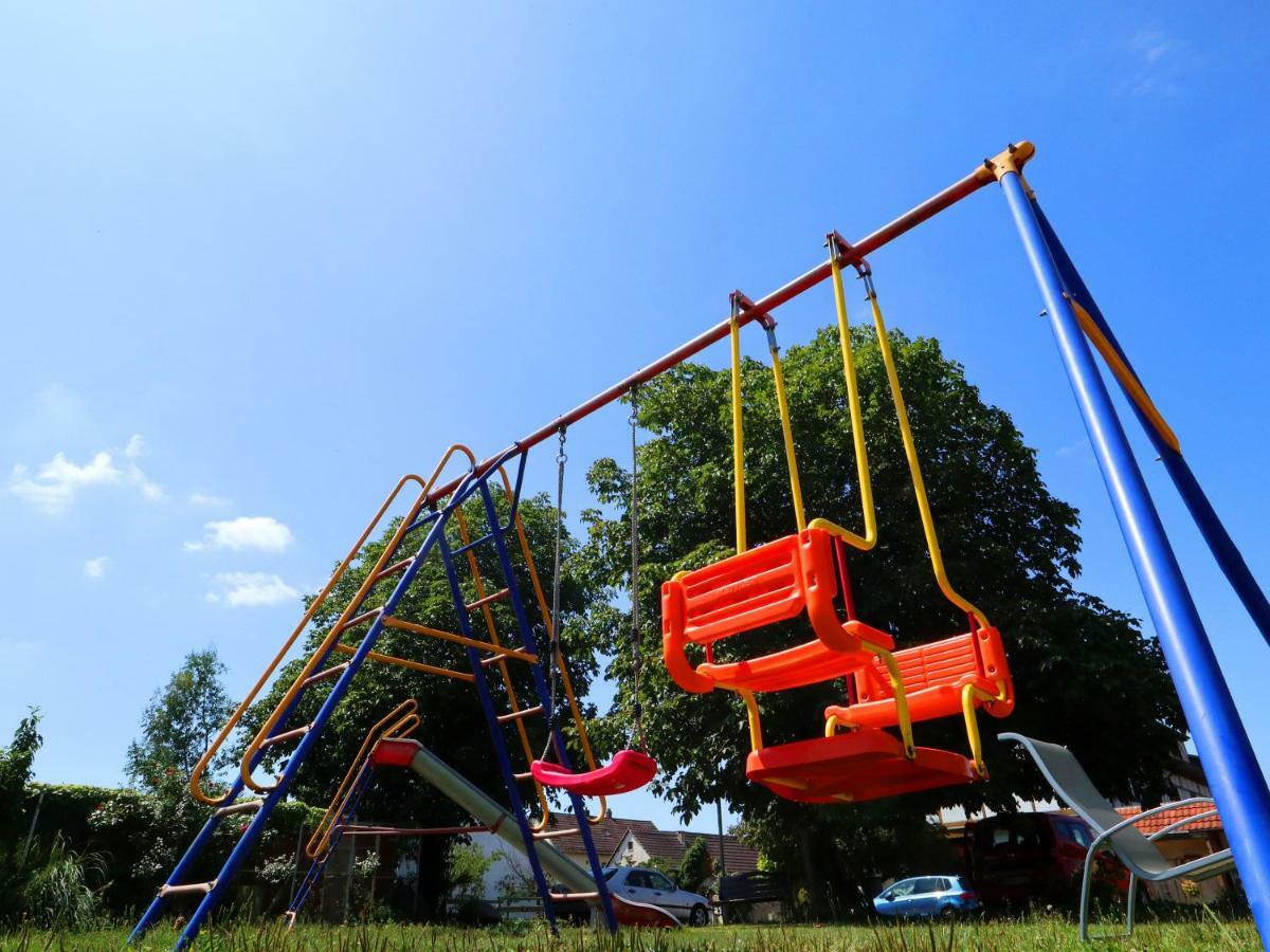 Hotel - Restaurant Hirschen - Werneths Landgasthof Beim Europa- Park Rust Rheinhausen Kültér fotó